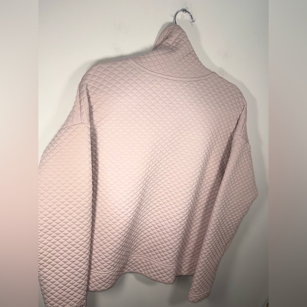 New Balance Quilted Pink Cowl Neck Cottage core Pullover Sweater Size Medium - Picture 13 of 14